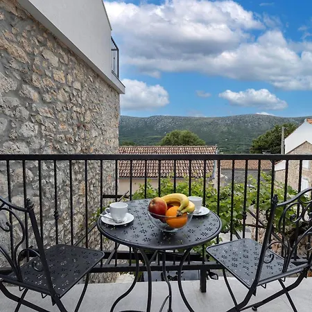 Nyaraló House Maris Tribalj