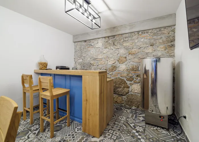 Vikendica House Maris *